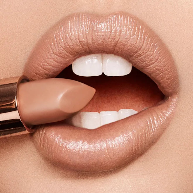 charlotte tilbury K.I.S.S.I.N.G